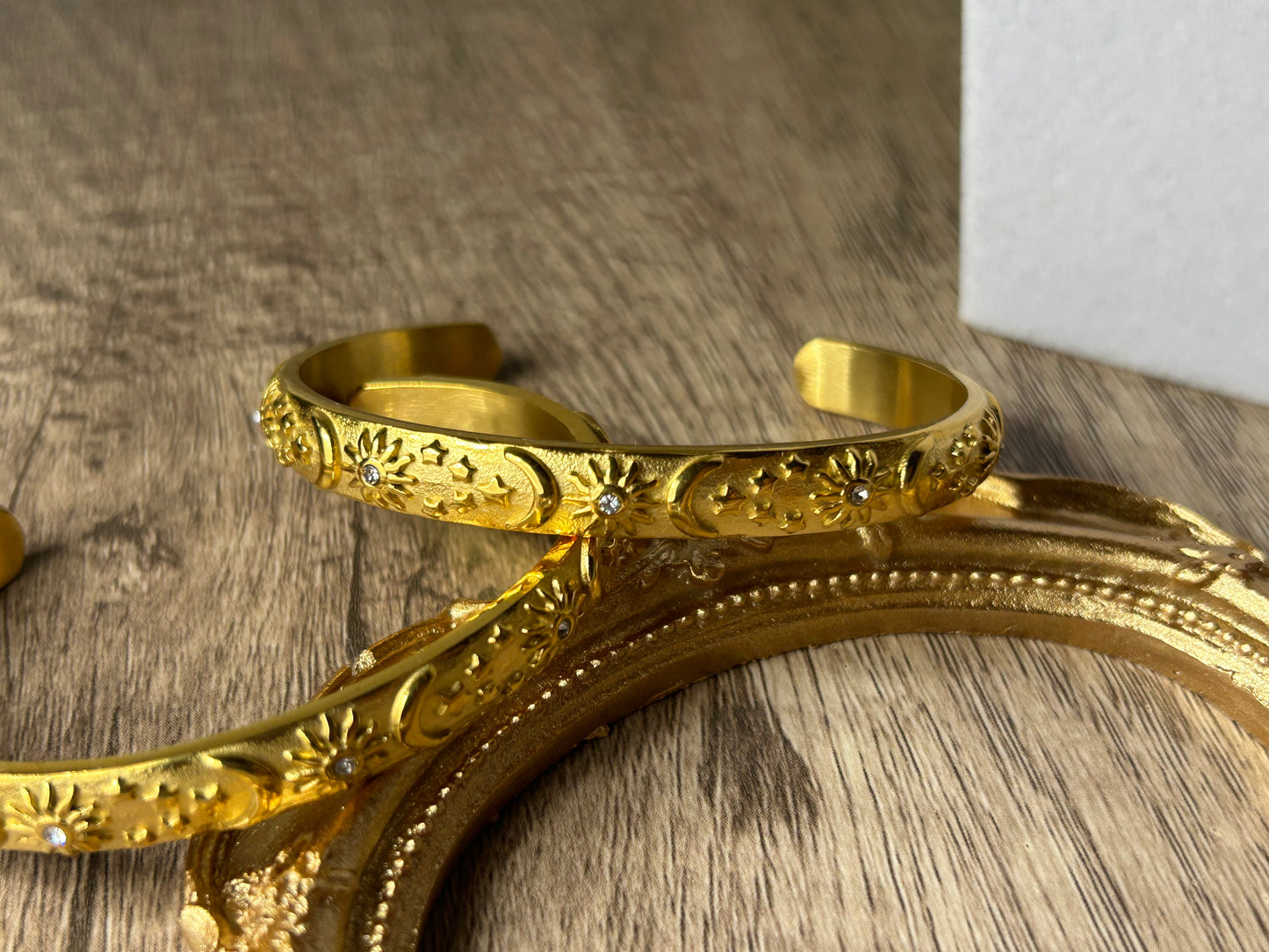 Halo Bracelet