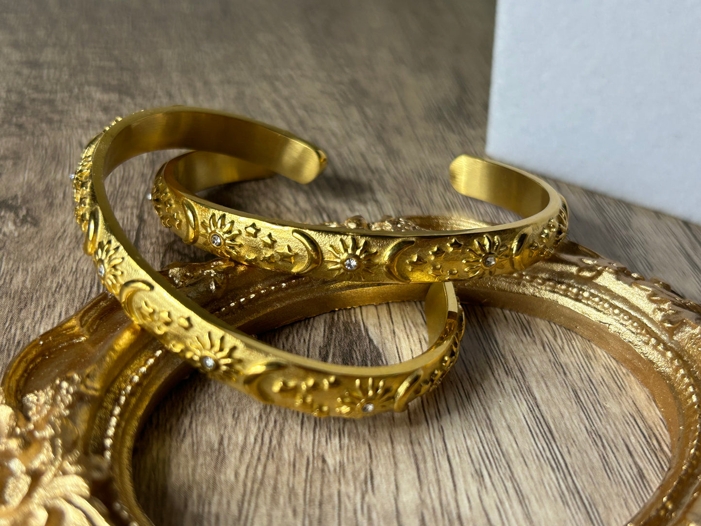 Halo Bracelet