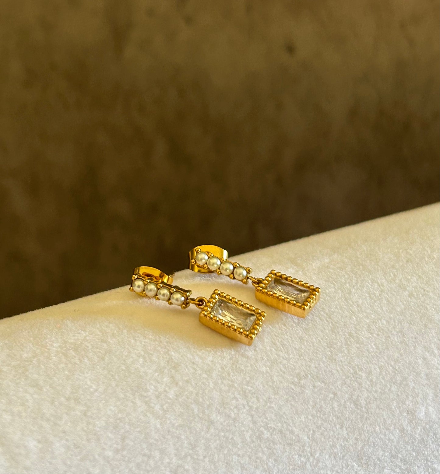 Dainty Pearl earrings
