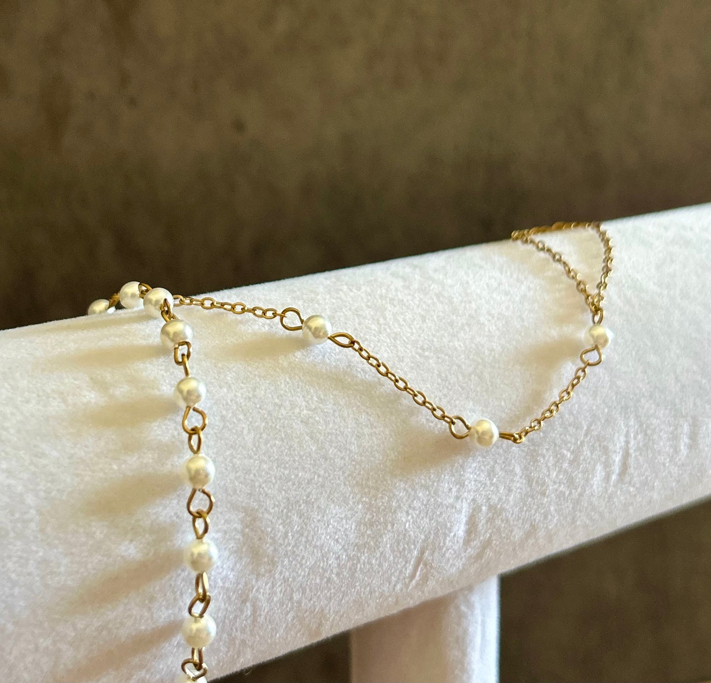 Pearly Hand Chain