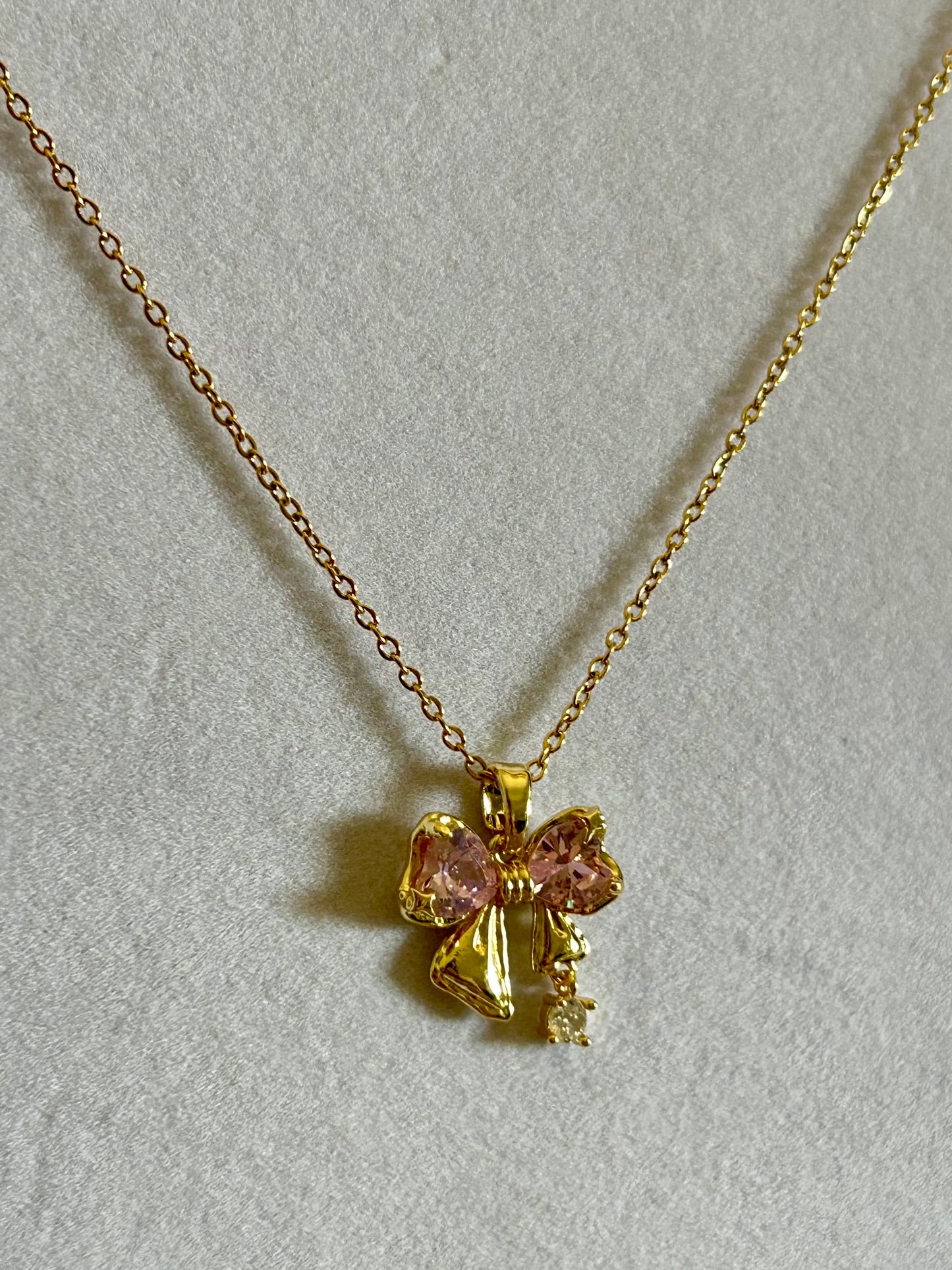 Bow Necklace