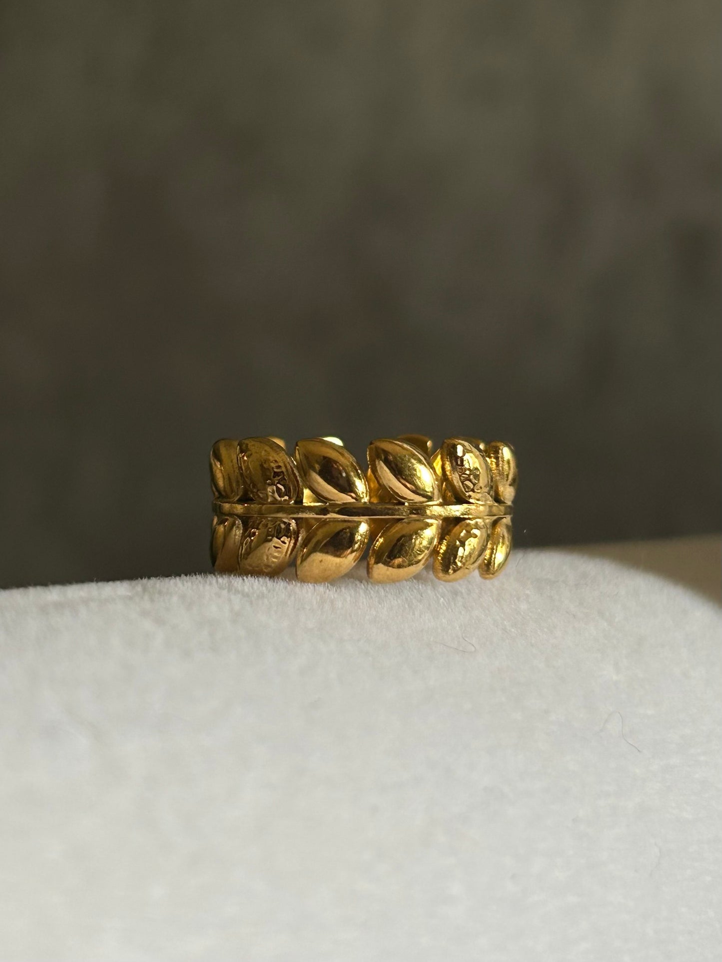 Golden Leaf Ring