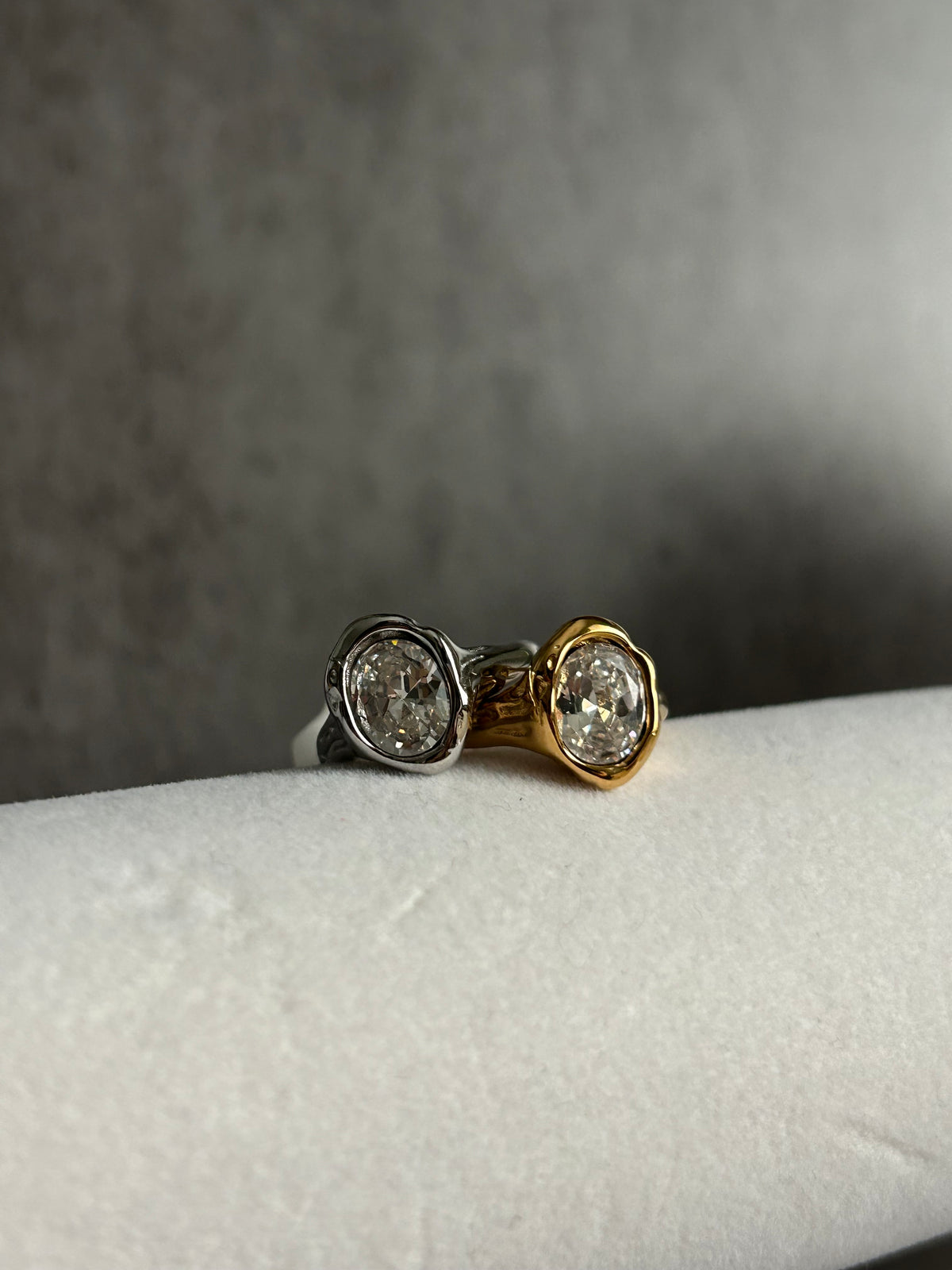 Maharani Oval Ring