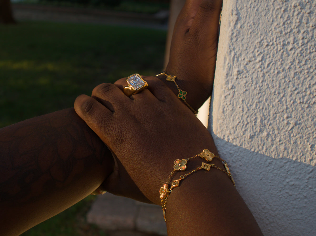 Maharani Rectangular Ring