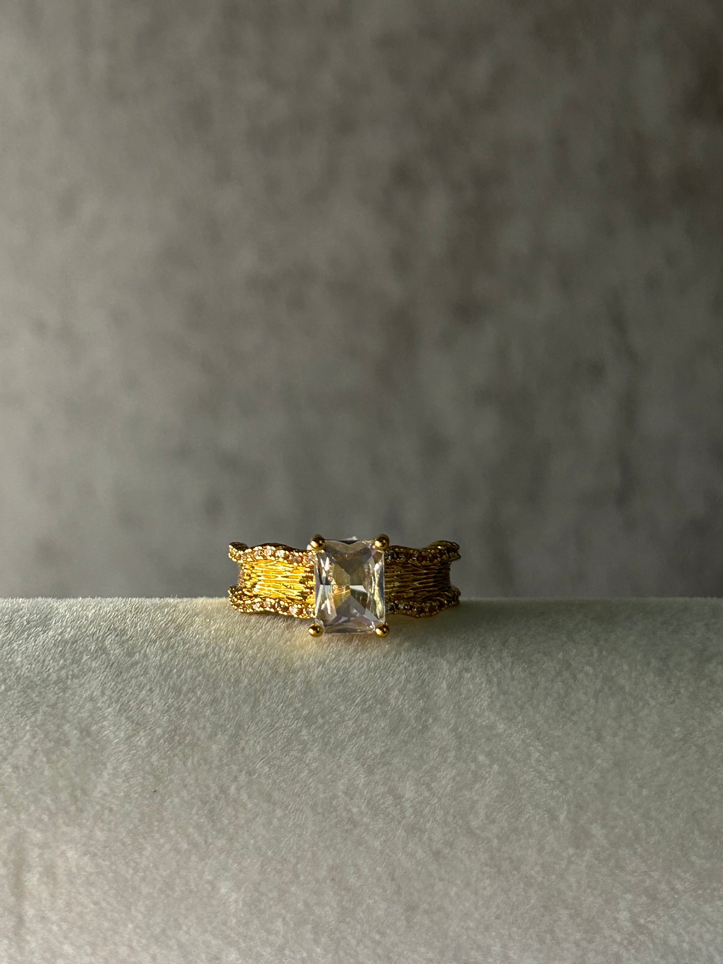 Adjustable Daisy Ring