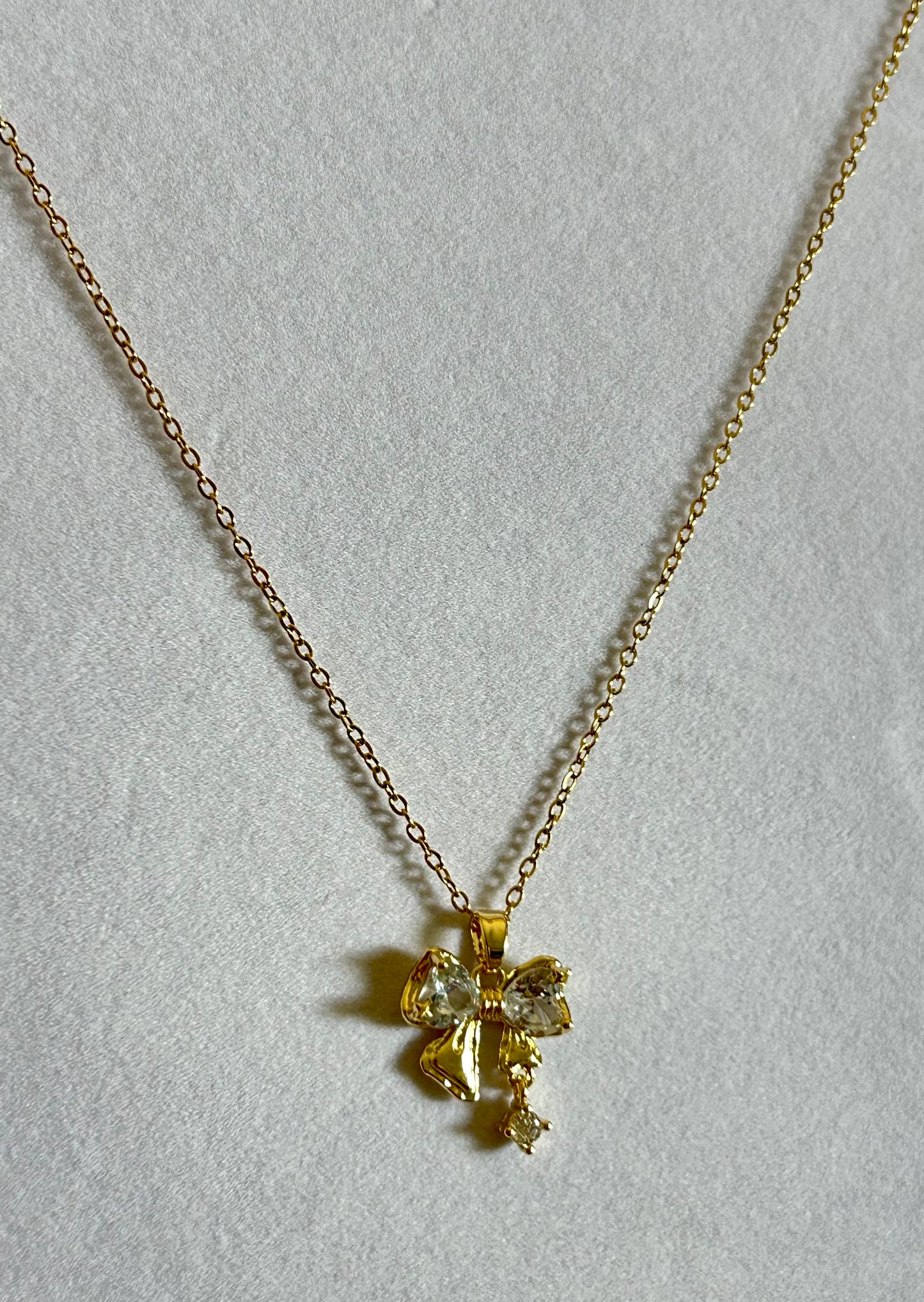 Bow Necklace
