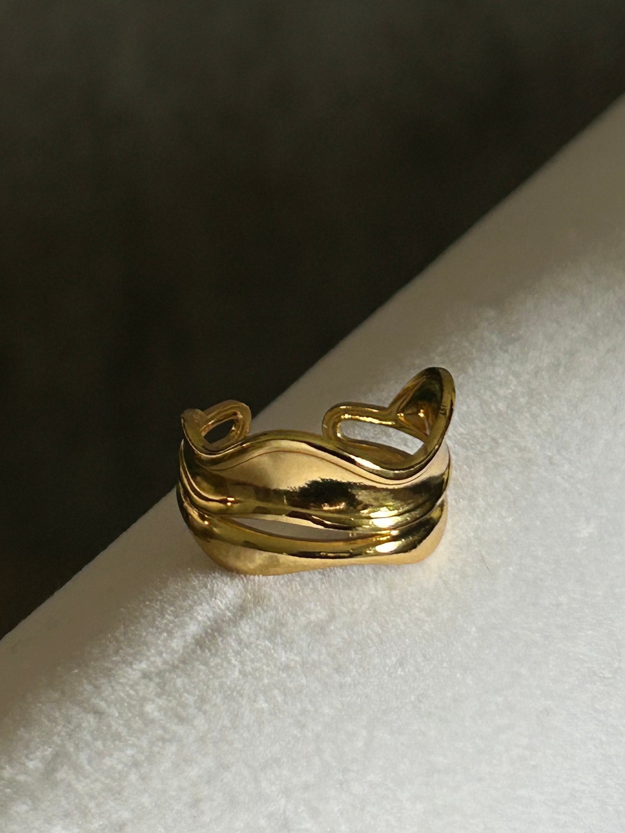 Sculpted Wave Ring – Janoor & Co.