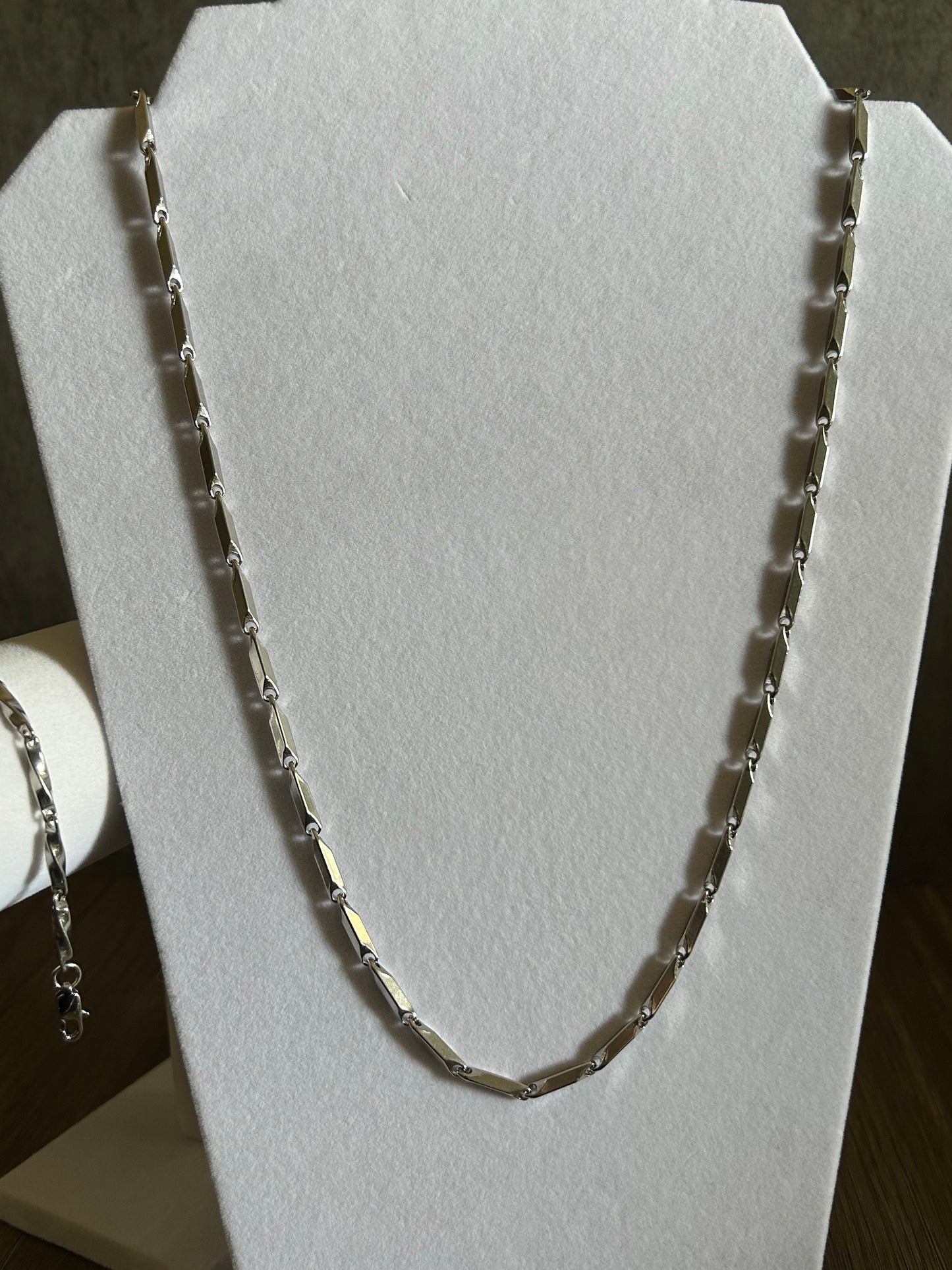 Silver Ripple Necklace